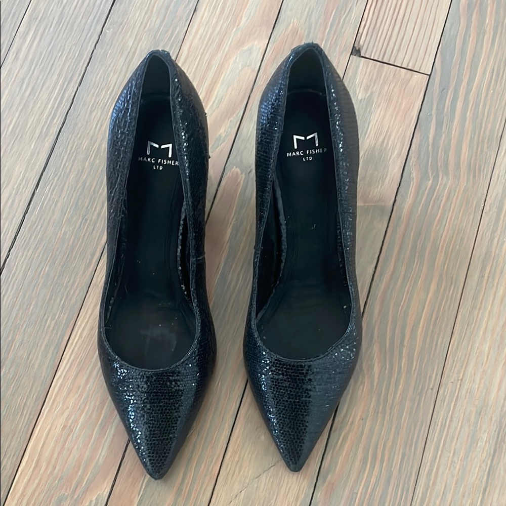 Marc Fisher Black Leather Lizard Emboss Women's Stacked Heel